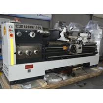CS6250B univerzális esztergagép 